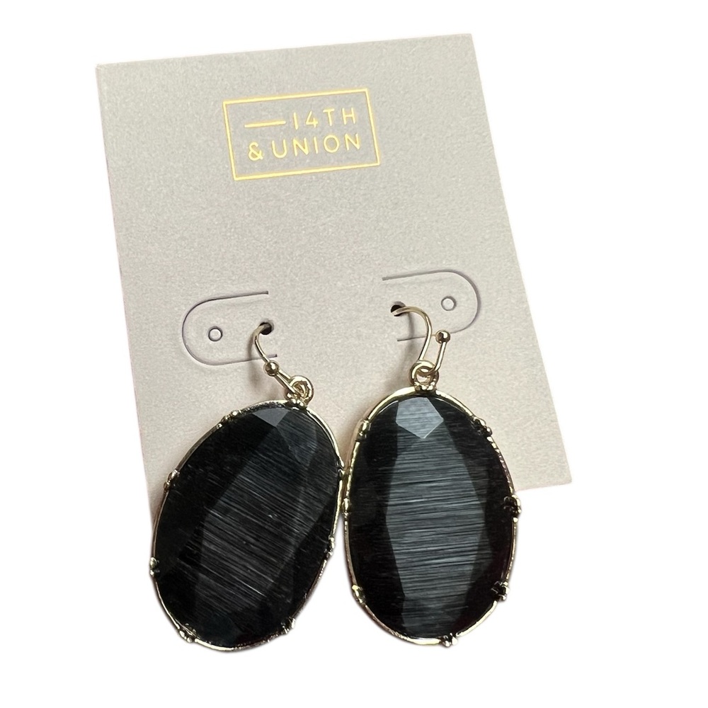 NWT~ 14th and Union gold tone and black/grey drop earrings.
